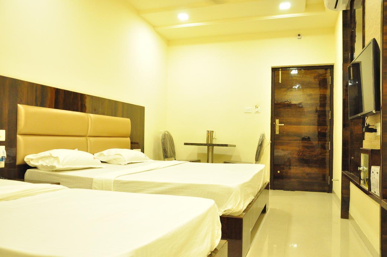 Pai Residency Hotel Hospet Exterior photo